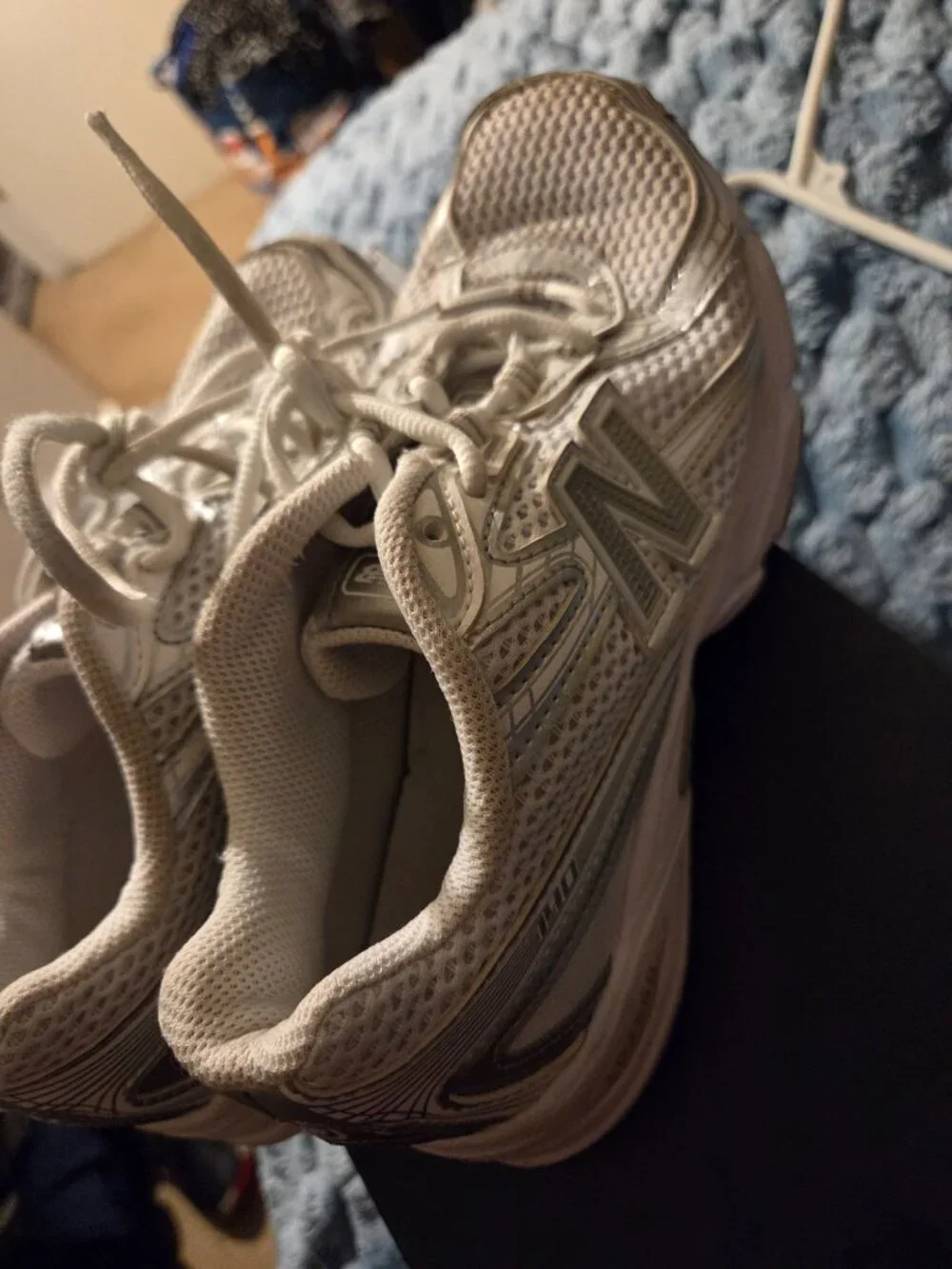 Girls sneakers size 4 new balance